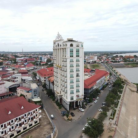 Lbn Asian Hotel Kampong Cham Luaran gambar