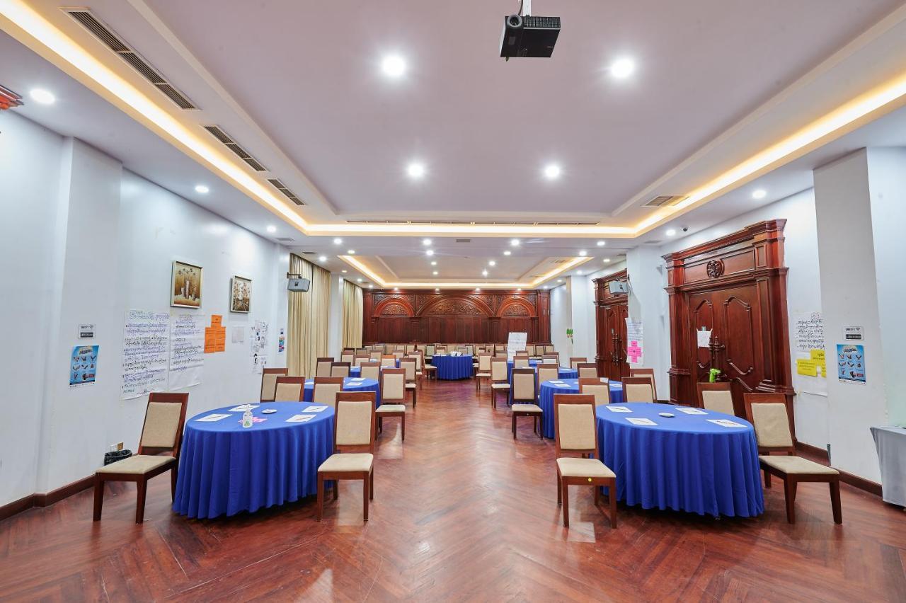 Lbn Asian Hotel Kampong Cham Luaran gambar