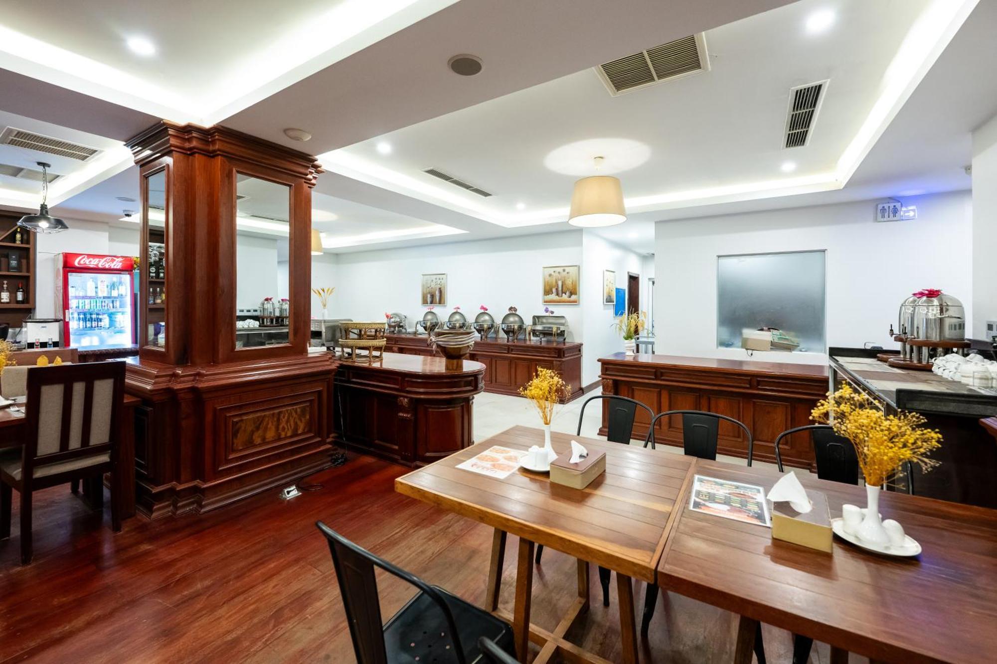 Lbn Asian Hotel Kampong Cham Luaran gambar
