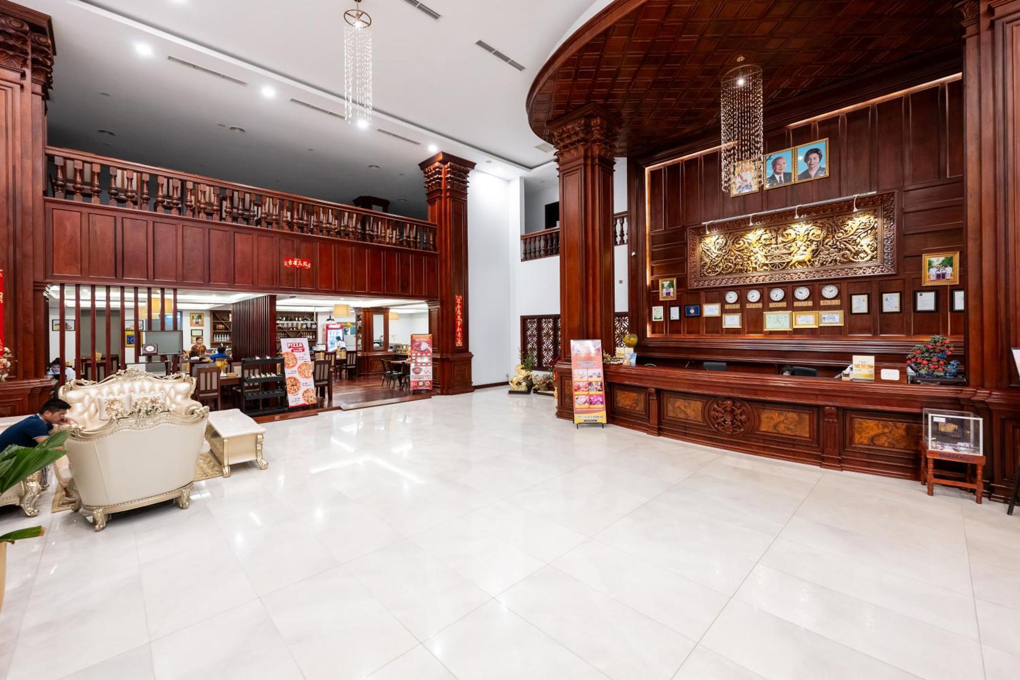 Lbn Asian Hotel Kampong Cham Luaran gambar
