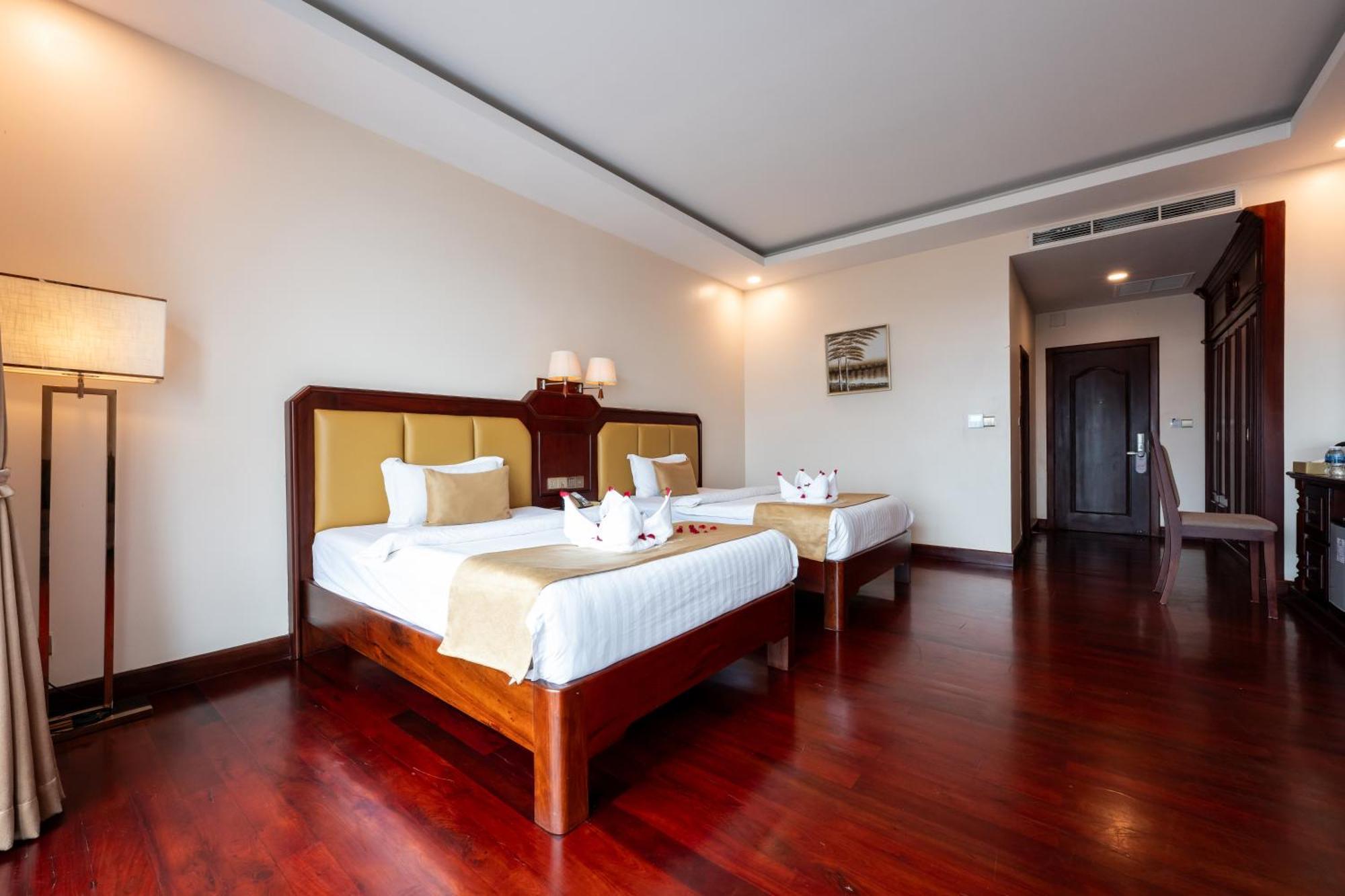 Lbn Asian Hotel Kampong Cham Luaran gambar